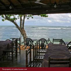 UPUL RESTARAUNT & ROOMS