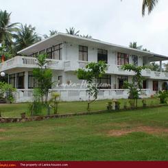 KARGL BEACH RESORT