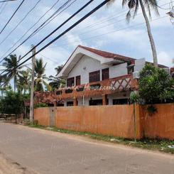 SUBODENEE Guest House &amp; Surf School