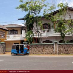 INTERNATIONAL BEACH Hotel & Restaurant
