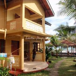 RATHNA BEACH RESORT