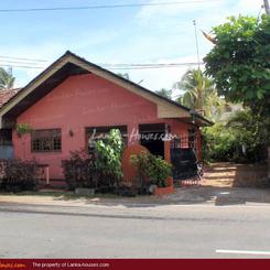 BEACH SIDE TOURIST INN