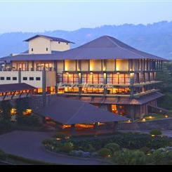 Earl's Regency Hotel