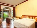 Earl's Regency Hotel