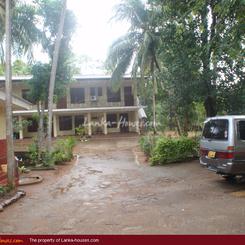 INAMALUWA INN