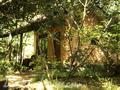 NICE PLACE Restaurant &amp; Bungalows