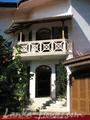 WHITE MANOR