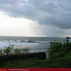 Land with ocean view on the top of the hill in Unawatuna