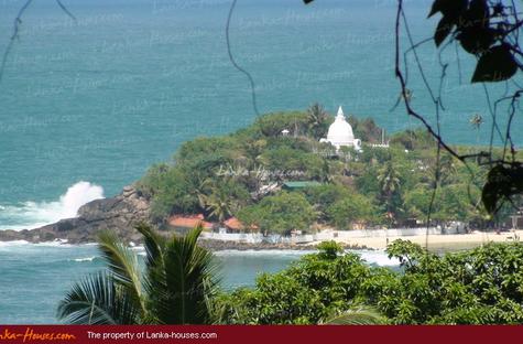 Mountain land in Unawatuna.