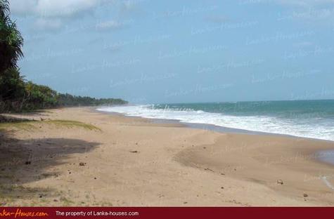 Beach Land in Tangalla area