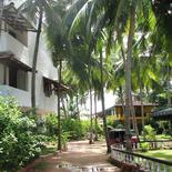 Sonri Villa White House (ex. UPUL'S WHITE House)