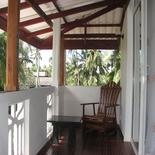 Sonri Villa White House (ex. UPUL'S WHITE House)