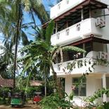 Sonri Villa White House (ex. UPUL'S WHITE House)