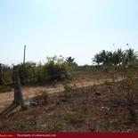 Beach land in Nilaveli with very wide beach.