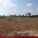 Beach land in Nilaveli with very wide beach.